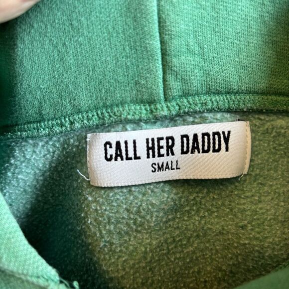 Call Her Daddy Size S cropped Hoodie - Picture 4 of 5